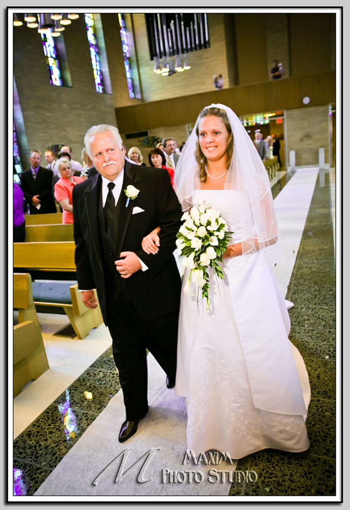 Father of the bride walking down the aisle Robin\